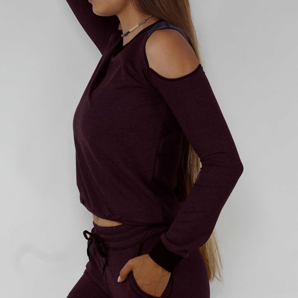 Cut off shoulder super soft blouse - Picture 2 of 4